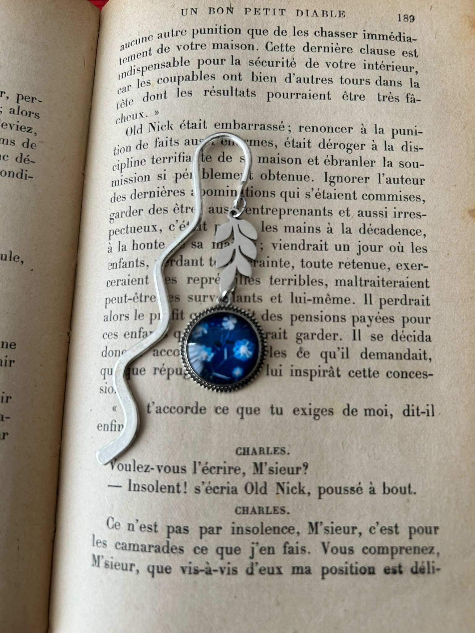 Marque-page feuille fleurs